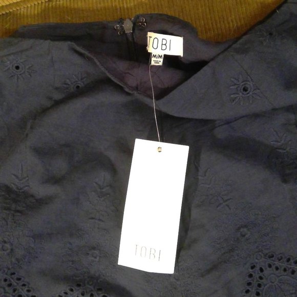 Three pairs of Like New size 4 shorts - Picture 7 of 10